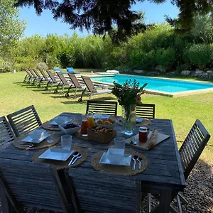 Mas Des Alpilles Couette-café